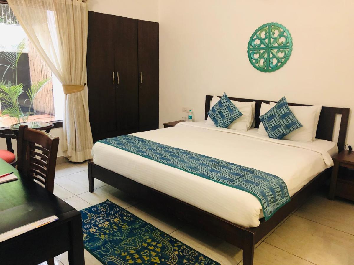 The Neem Bed & Breakfast New Delhi Bagian luar foto