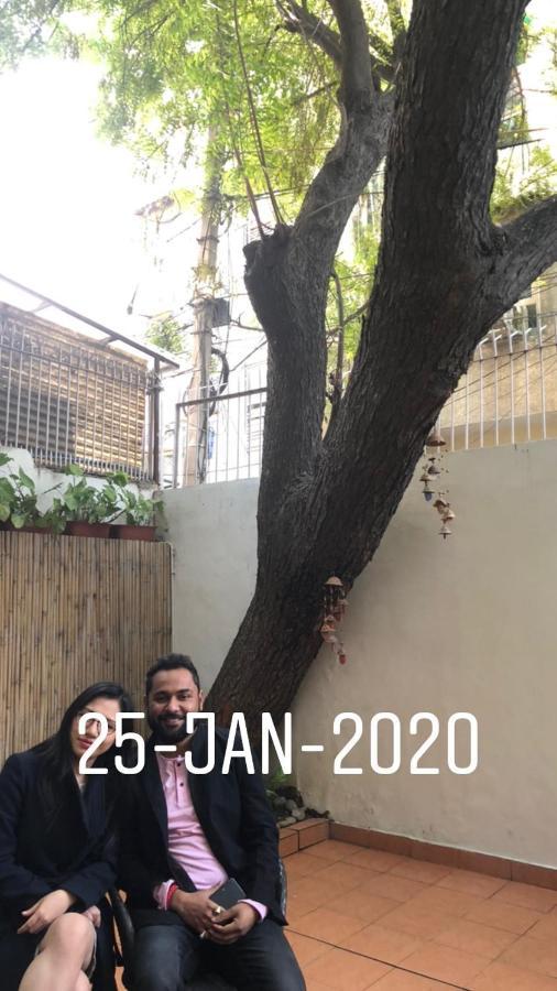 The Neem Bed & Breakfast New Delhi Bagian luar foto